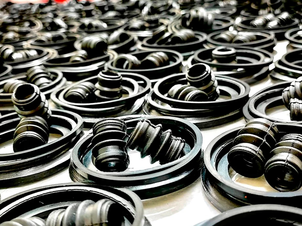 Foca no freio e troque sua sanfona de freio.